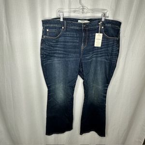 Torrid Slim‎ Boot Leg Jeans Short
